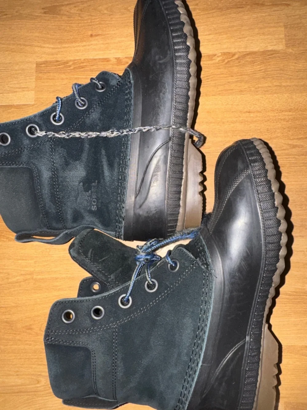 SOREL Youth Black Waterproof Duck Boots - Lace-Up Winter Boots size 7